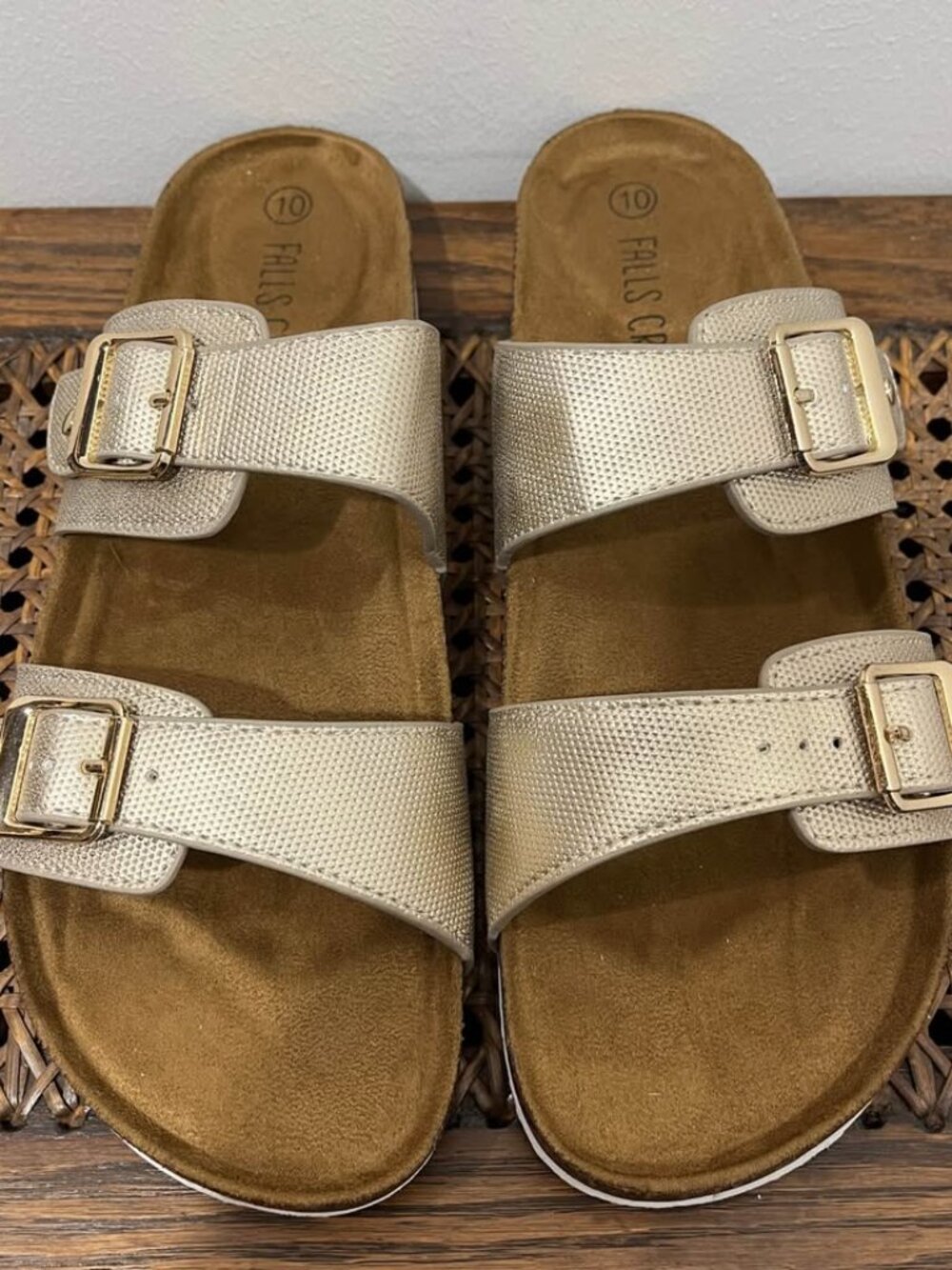 Size 10 Casual Glam Gold Double Strap Chic Summer Comfy Boho Luxe Neutral Sandal